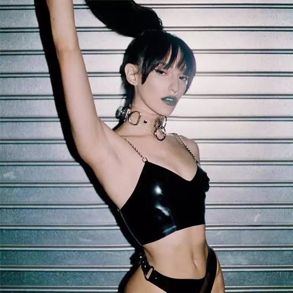 Women V-Neck PU Leather Metal Chain Strap Crop Top - Picture 4 of 6